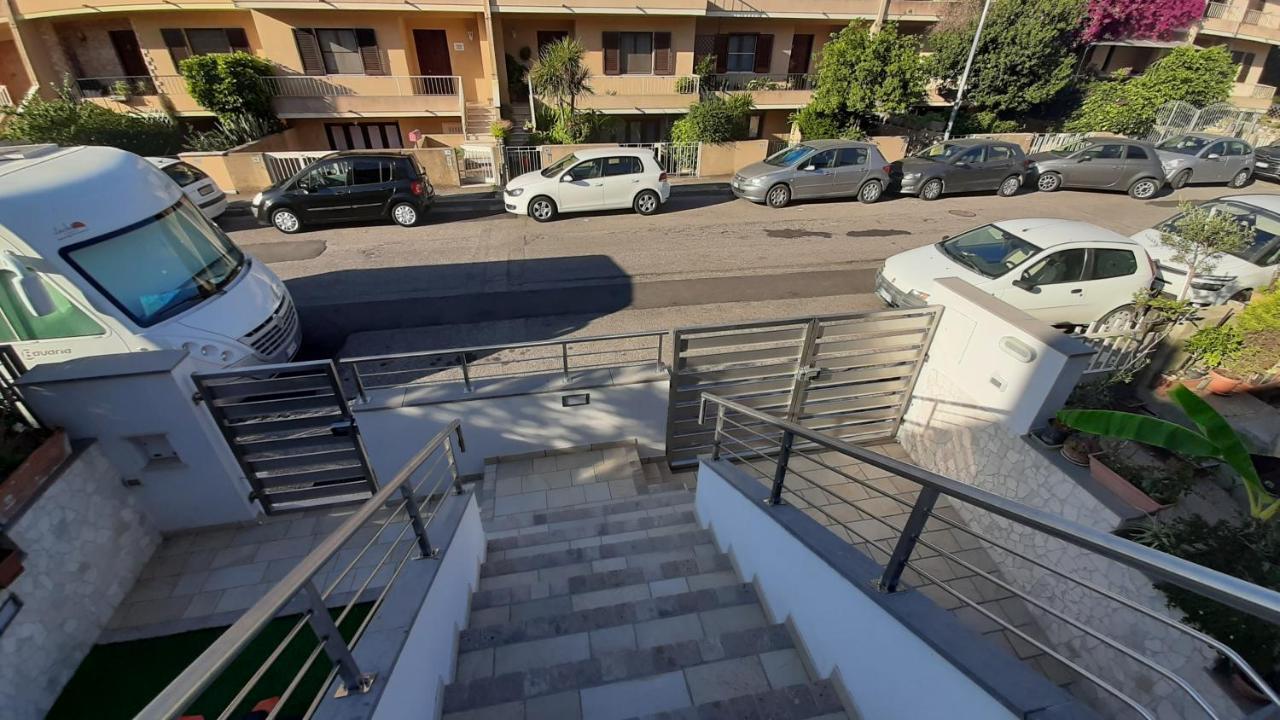 Oristano 5 Pers Appartamento Exterior foto
